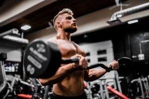 Sissy Squat Progression at Home: How to Isolate Outer Quads Without a Machine